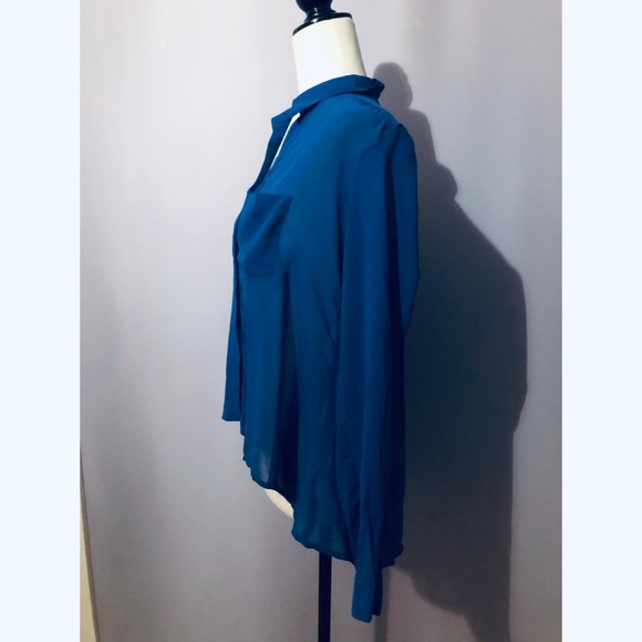 Urban Outfitters silence & noise sheer blue blouse - Picture 3 of 4